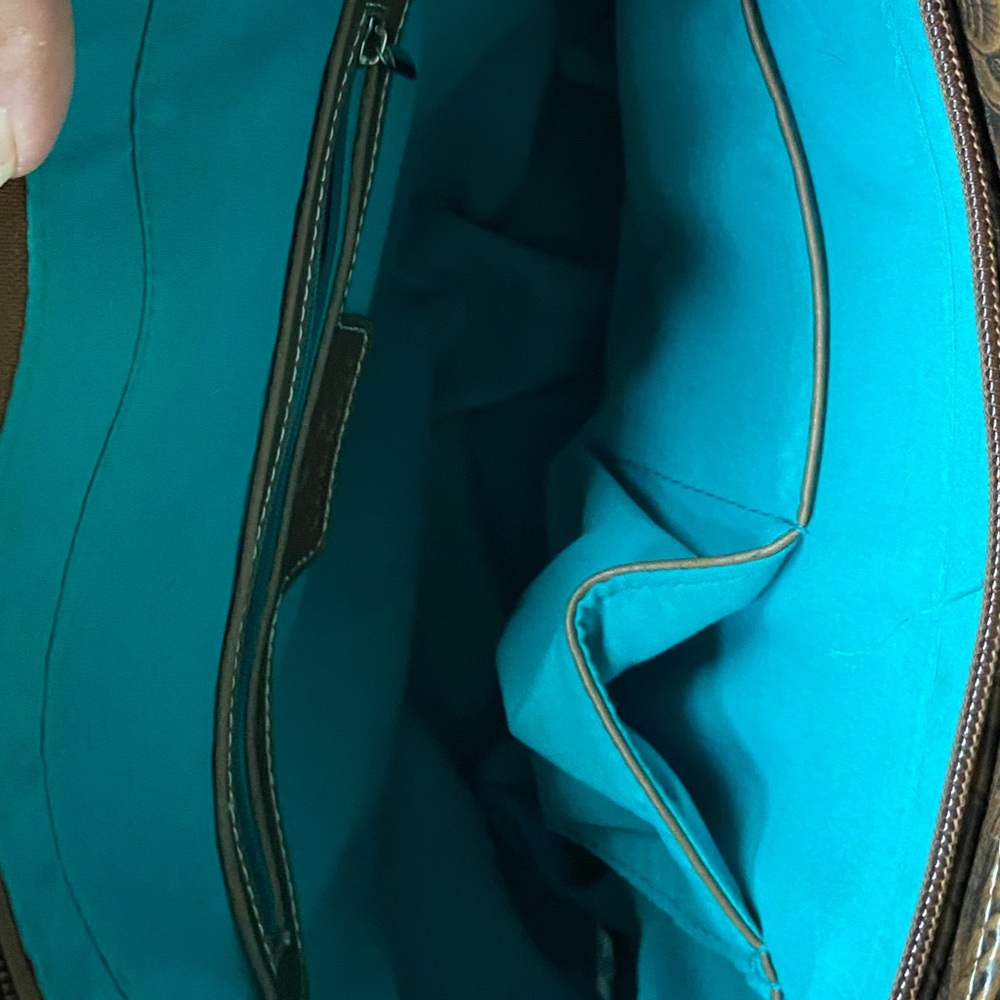 Purse - Picture 2 of 4